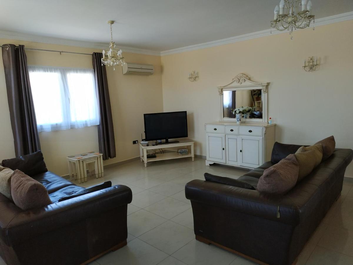 Villa Casa Del Sol 3 Bedroom Villa With Private Solar Covered 12M X 6M Pool Minimum Stay 7 Nights Chromecast And Wifi Throughout The Property Triquivijate Dış mekan fotoğraf