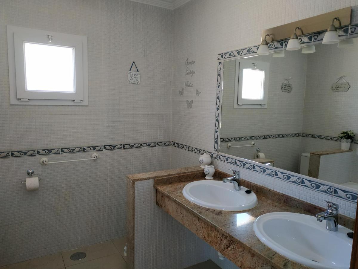 Villa Casa Del Sol 3 Bedroom Villa With Private Solar Covered 12M X 6M Pool Minimum Stay 7 Nights Chromecast And Wifi Throughout The Property Triquivijate Dış mekan fotoğraf