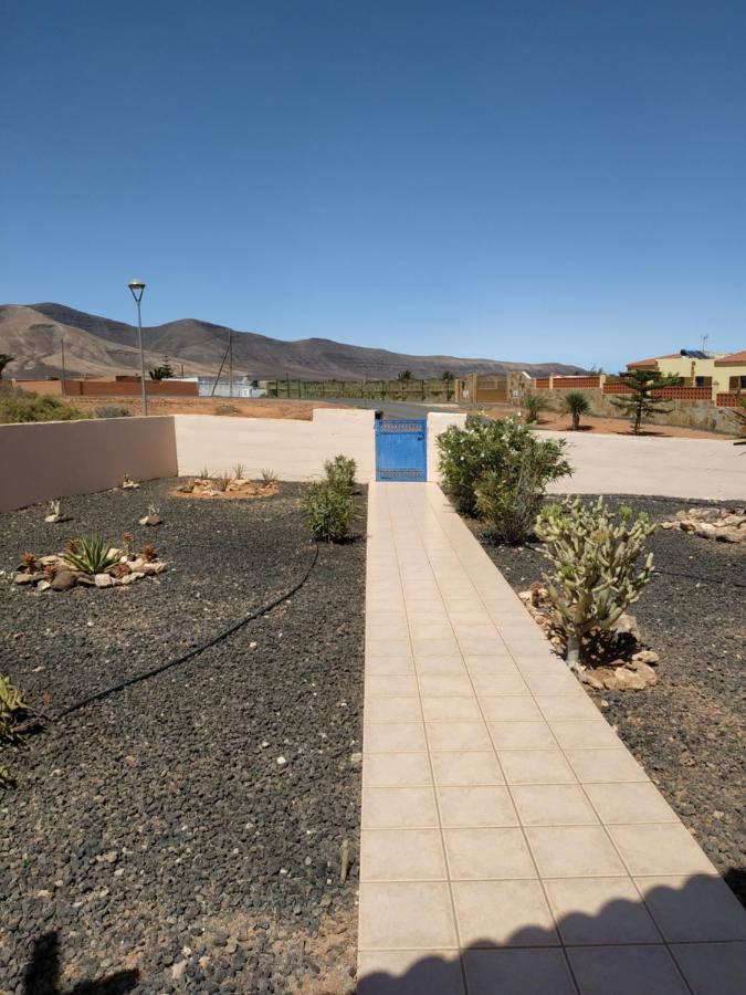 Villa Casa Del Sol 3 Bedroom Villa With Private Solar Covered 12M X 6M Pool Minimum Stay 7 Nights Chromecast And Wifi Throughout The Property Triquivijate Dış mekan fotoğraf