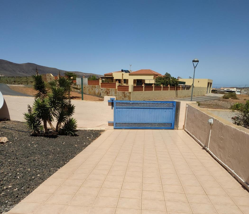 Villa Casa Del Sol 3 Bedroom Villa With Private Solar Covered 12M X 6M Pool Minimum Stay 7 Nights Chromecast And Wifi Throughout The Property Triquivijate Dış mekan fotoğraf