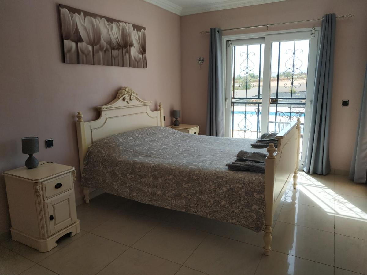Villa Casa Del Sol 3 Bedroom Villa With Private Solar Covered 12M X 6M Pool Minimum Stay 7 Nights Chromecast And Wifi Throughout The Property Triquivijate Dış mekan fotoğraf