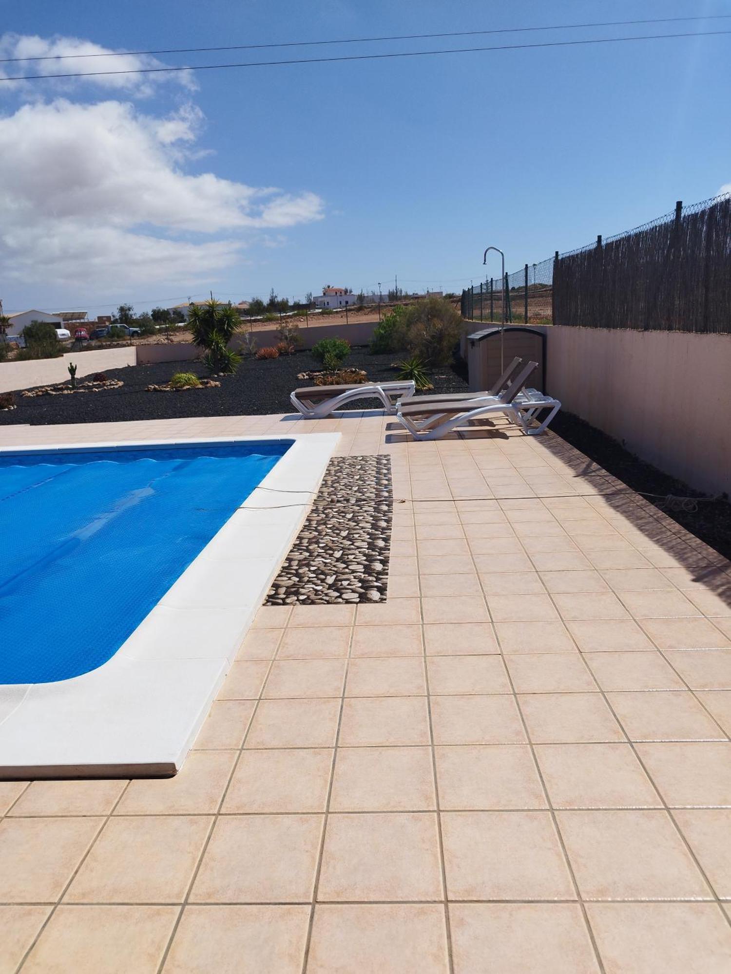 Villa Casa Del Sol 3 Bedroom Villa With Private Solar Covered 12M X 6M Pool Minimum Stay 7 Nights Chromecast And Wifi Throughout The Property Triquivijate Dış mekan fotoğraf